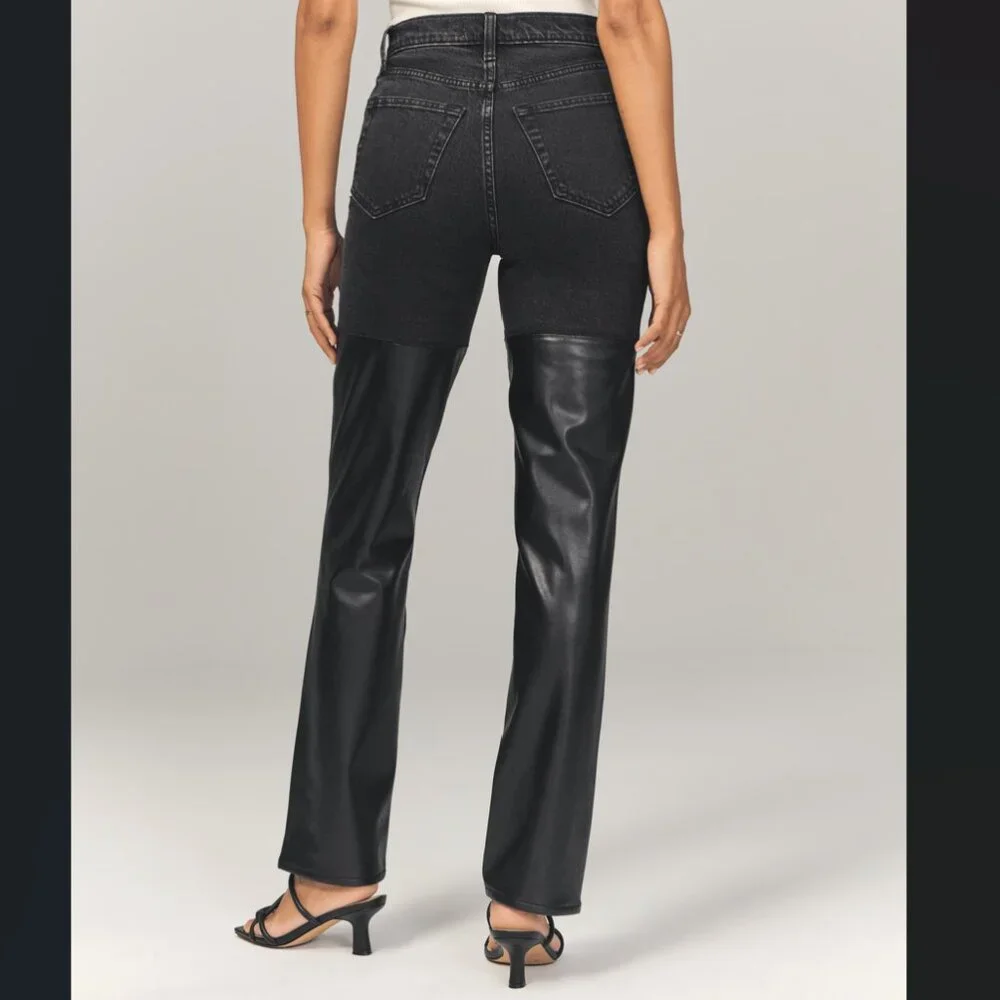 Abercrombie Women's Mixed Fabric Ultra High Rise 90s Straight Jean 14/33 Black - Picture 3 of 12
